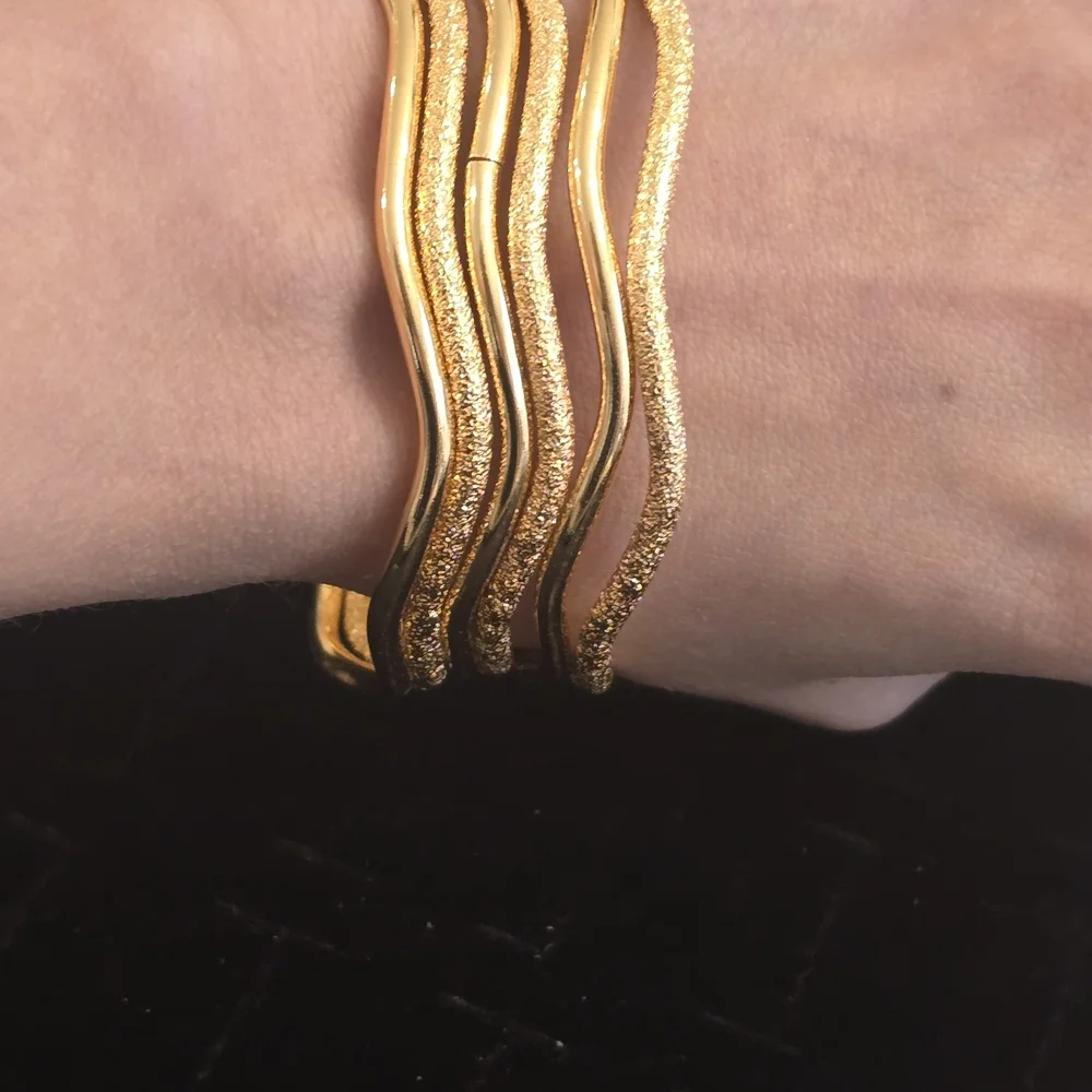 Elegant Gold-Tone Bangle Set
